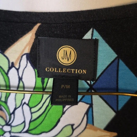 JM Collection Black and Blue Floral Blouse - Picture 4 of 5